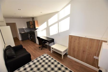 Studio to rent - Photo 4