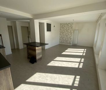 Location Appartement 2 pièces 52m² BOULOGNE SUR MER 62200 - Photo 3