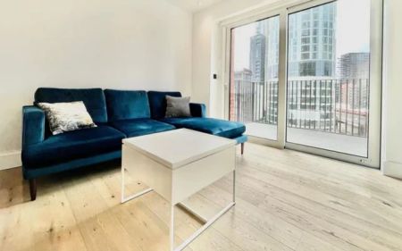1 Bedroom 1 Bathroom Flat20 - Photo 2