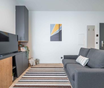 City Pop - Apartments in Basel, next to the train station - Photo 2