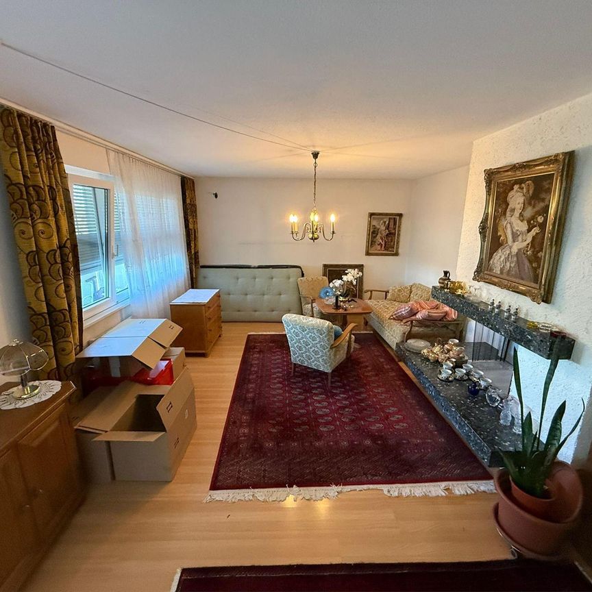 Gepflegte 4.5-Zimmer-Wohnung mit Balkon - Photo 1