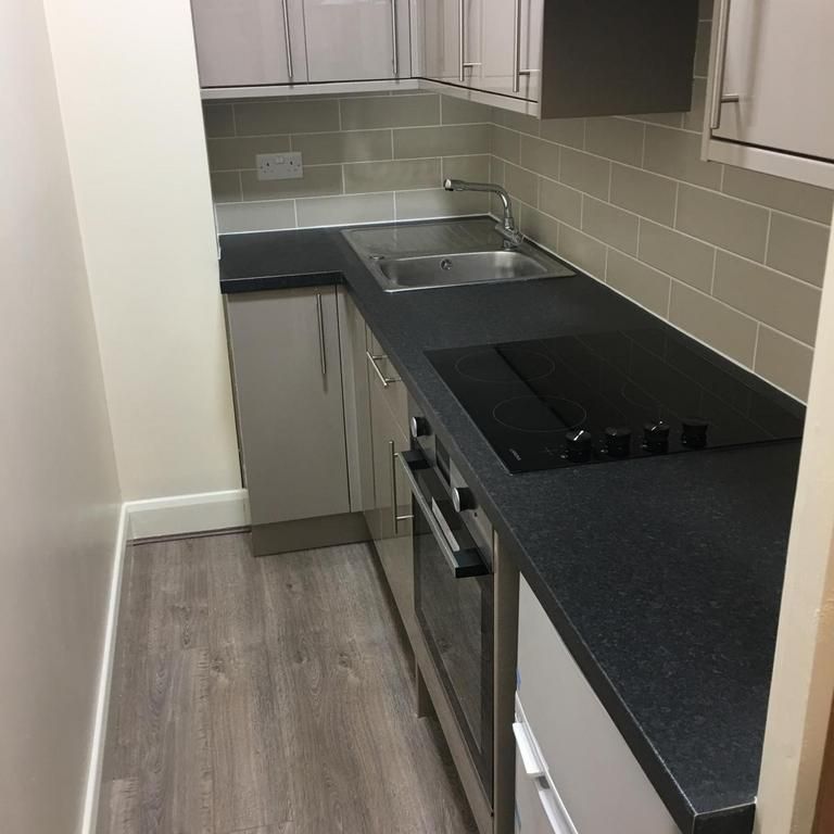 Studio to rent - Photo 1
