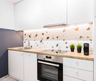 Serene 1BR Apartment in Koukaki - Photo 2