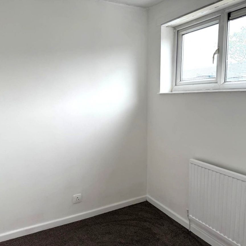 Pine Close, Skelmersdale, , UK - Photo 1