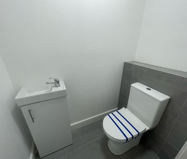 South Coast Road, Peacehaven - Photo 4