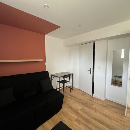 Location Appartement 1 pièce 16m² - Photo 4