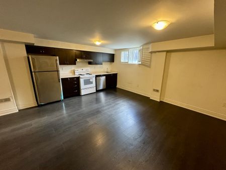 For Lease - 203 Sussexvale Drive Unit# Bsmt, Brampton, Ontario - Photo 4