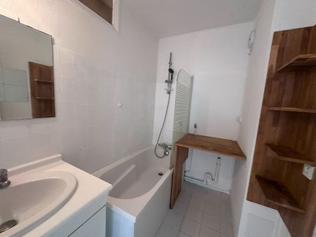 Location Appartement 3 pièces 59m² - Photo 5