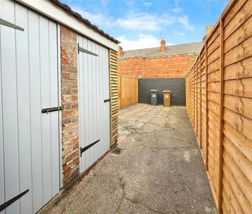 2 bedroom terraced house to rent - Photo 6