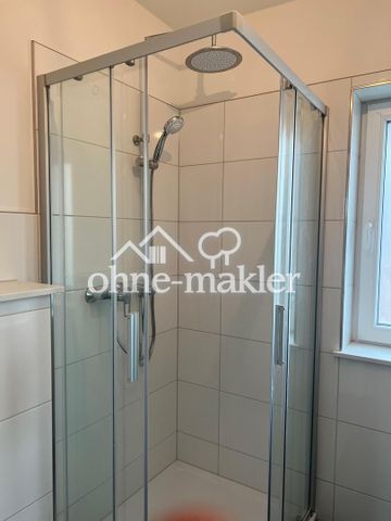 Komplett sanierte DG-Wohnung im Altbau (mit moderner Einbauküche) - Foto 4