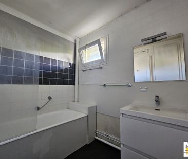 Location Appartement 3 pièces 77m² STE ADRESSE 76310 - Photo 4