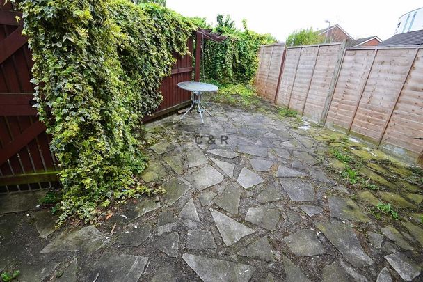 3 bedroom terraced house to rent - Photo 1