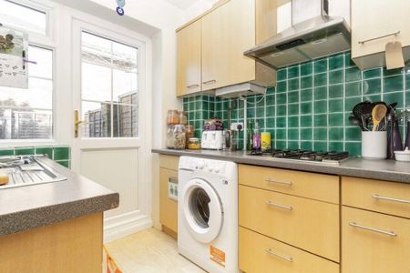 2 bedroom terraced house to rent - Photo 3