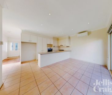 2 Bed, 1 Bath - Photo 6