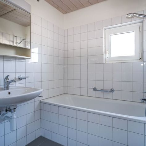 Lichtdurchflutete 2-Zimmer-Dachwohnung - Photo 1