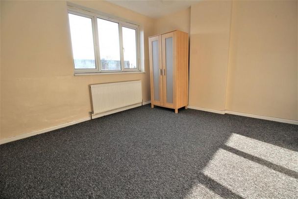 3 bedroom maisonette to rent - Photo 1