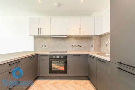 1 bed Apartment for Rent - Photo 2