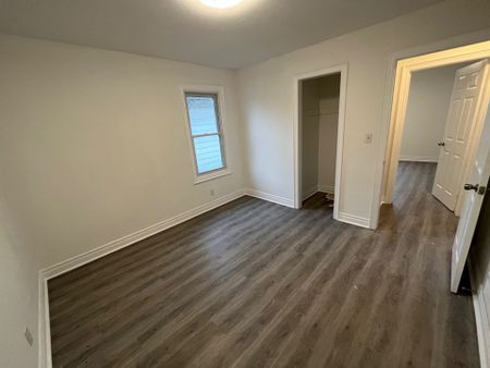 For Lease - 5051 Huron Street, Niagara Falls, Ontario - Photo 3