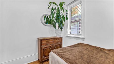 For Lease - 44 Craig Street, London South, Ontario - Photo 2