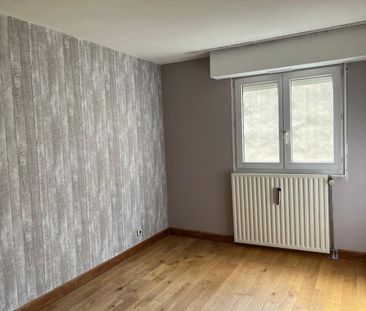 Location Appartement 3 pièces 68m² DRAGUIGNAN 83300 - Photo 4