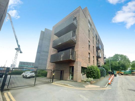 1 bedroom flat to rent - Photo 1