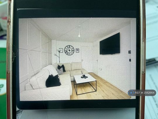 2 bedroom semi-detached house to rent - Photo 1