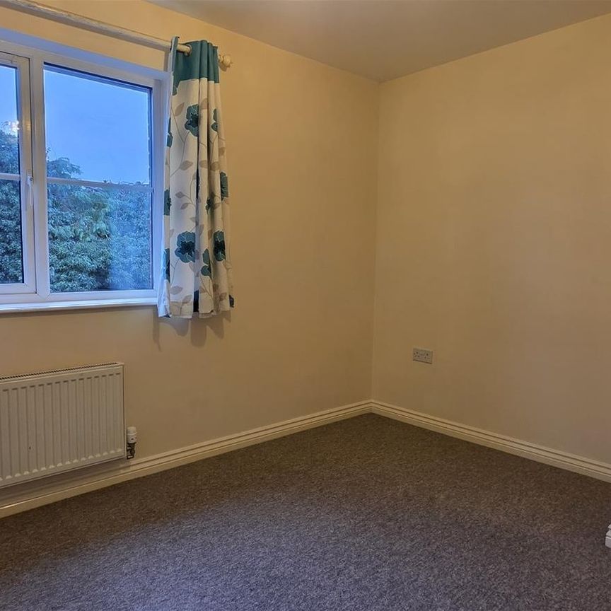 Bullingham Lane, Hereford - Photo 1