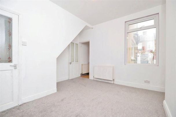 2 bedroom house to rent - Photo 1