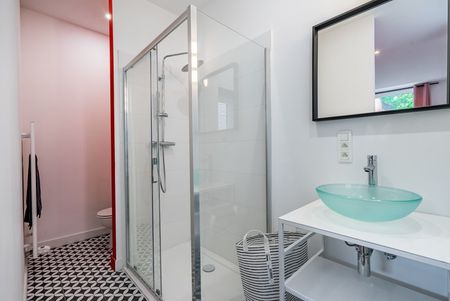 Room at Rue des Soeurs grises 3 - Photo 5