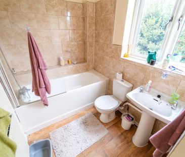 2 bedroom house to rent - Photo 1