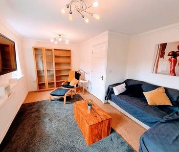 4 bedroom private hall to rent - Photo 1