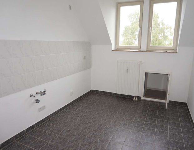 Dachgeschoss - Laminat - Balkon - Bad mit Dusche !! - Foto 1