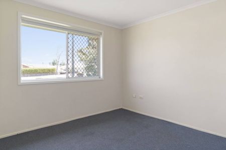 Low-maintenance living space in the heart of Drayton - Photo 2