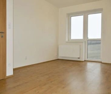 Pronájem cihlového bytu 2+kk s balkonem v Brně - Kamechách - Фото 3