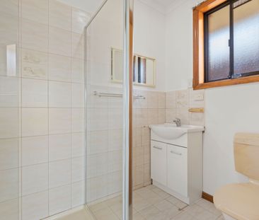 Large Family Home - Photo 2