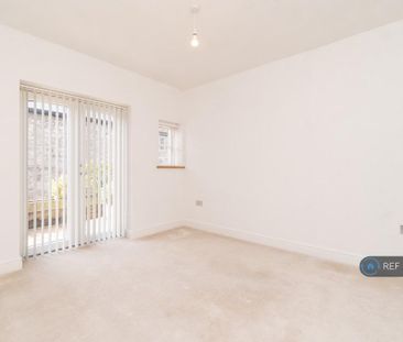 3 bedroom bungalow to rent - Photo 3