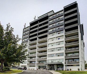 North Shore Towers - Photo 2