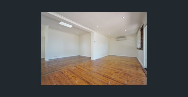 Four Bedroom House In Perfection Location (six-month Lease term) - Photo 1