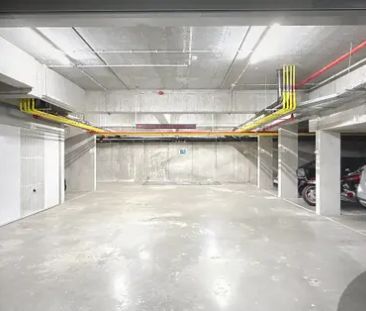 Ruim appartement vlakbij de jachthaven van Zeebrugge met garagestaa... - Photo 1
