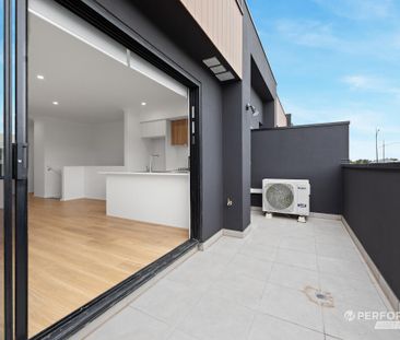 12 Strong View, Fraser Rise VIC 3336 - Townhouse For Rent | Domain - Photo 3