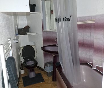 Studio de 28.43 m² avec mezzanine dans le centre-ville de La Ciotat, - Photo 5