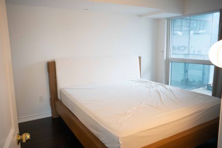For Lease - 386 Yonge Street Unit# 2310, Toronto, Ontario - Photo 4