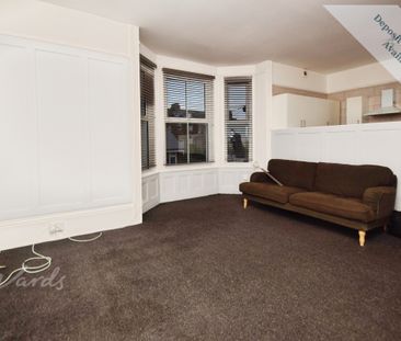 2 bedroom maisonette to rent - Photo 2