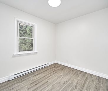 For Lease - 16 Ontoro Boulevard, Ajax, Ontario - Photo 5