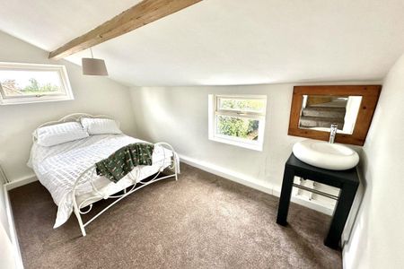 Low Street - Photo 4