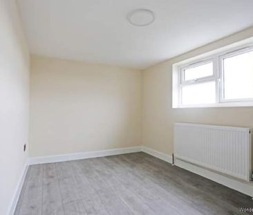 4 bedroom property to rent in Rainham - Photo 2