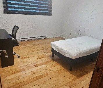 Chambre d'étudiantes - Photo 3