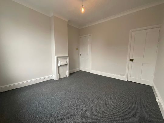 2 bedroom Mid Terraced House to let - Photo 1