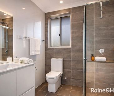 Matthew Pearce & Crestwood high catchments !! - Photo 4