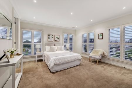 Thinking of selling? Contact our agent - Photo 3